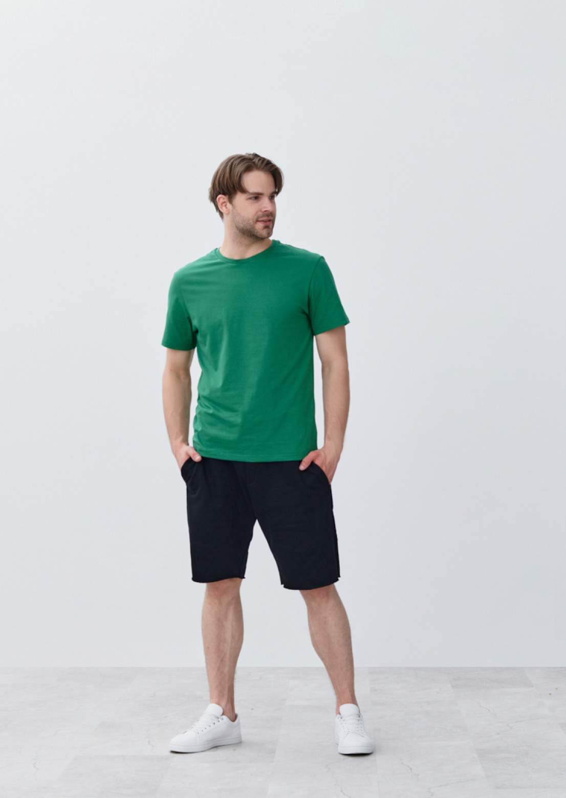 Men basic green T-shirt 